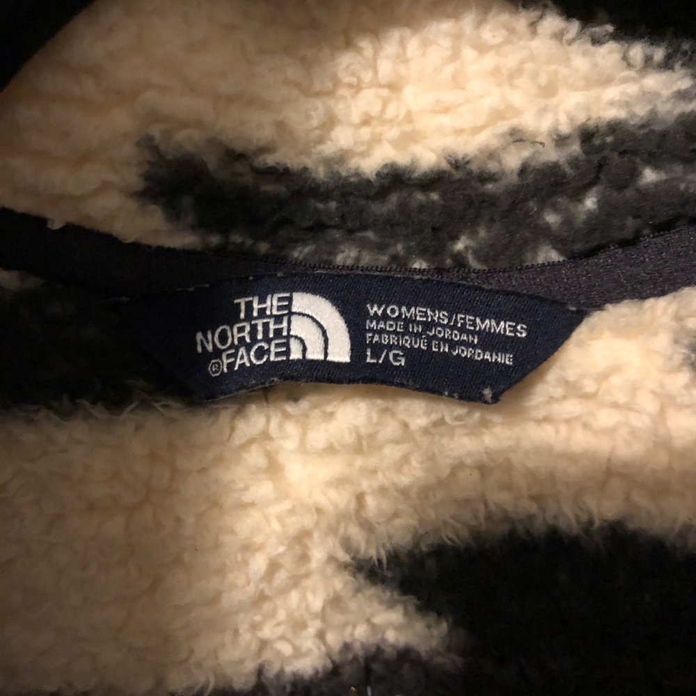 North face fuzzy vest